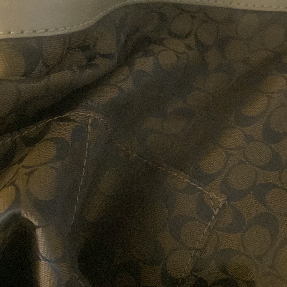 CoachCarlyle ~Rare Triple Turn Lock 32325 Olive Gray Leather Shoulder Bag - Picture 6 of 7